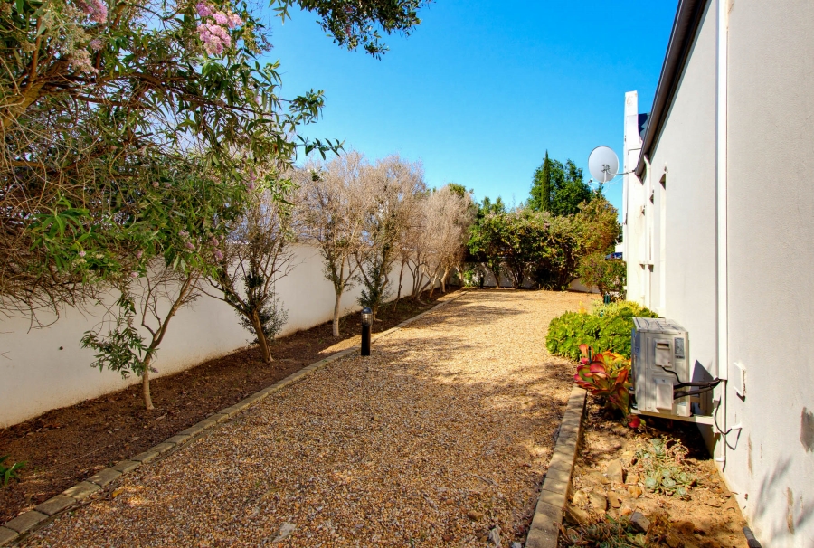 4 Bedroom Property for Sale in Croydon Vineyard Estate Western Cape
